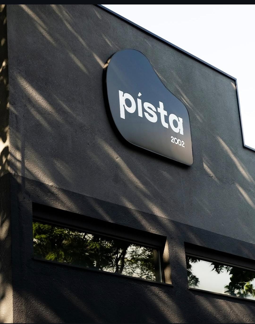 PISTA 2002